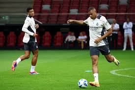 卡拉格：斯凯利是天才球员，对他未入选英格兰大名单感到惊讶