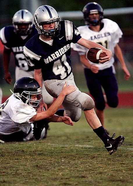 格策：我从小就看梅西踢球，他绝对是我的偶像