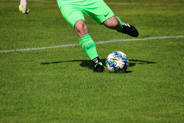 西甲战报：安东尼破门，费兰戴帽，巴塞罗那5-3客胜贝蒂斯