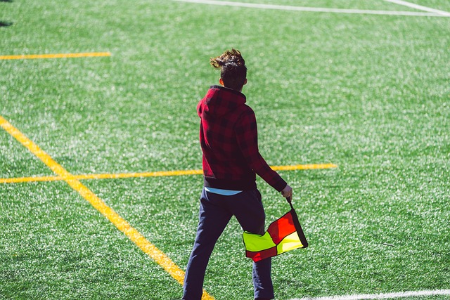 向末端倾斜 向末端倾斜